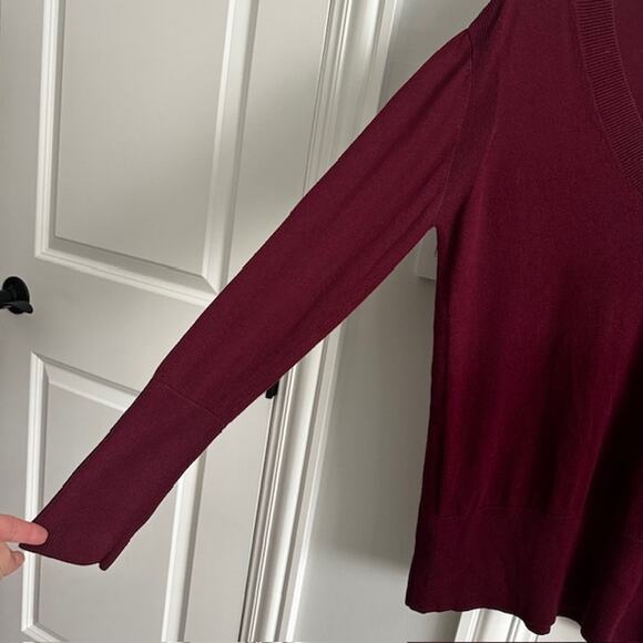 Tome NYC Merino Wool Blend Neck Cut-Out Turtleneck Burgundy Sweater Medium - Picture 3 of 11